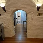 Krialianika House דירה