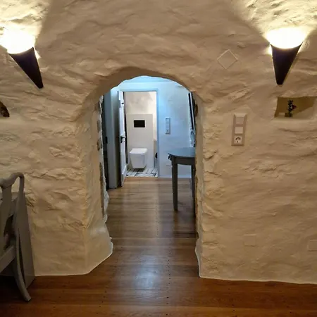 Krialianika House 公寓